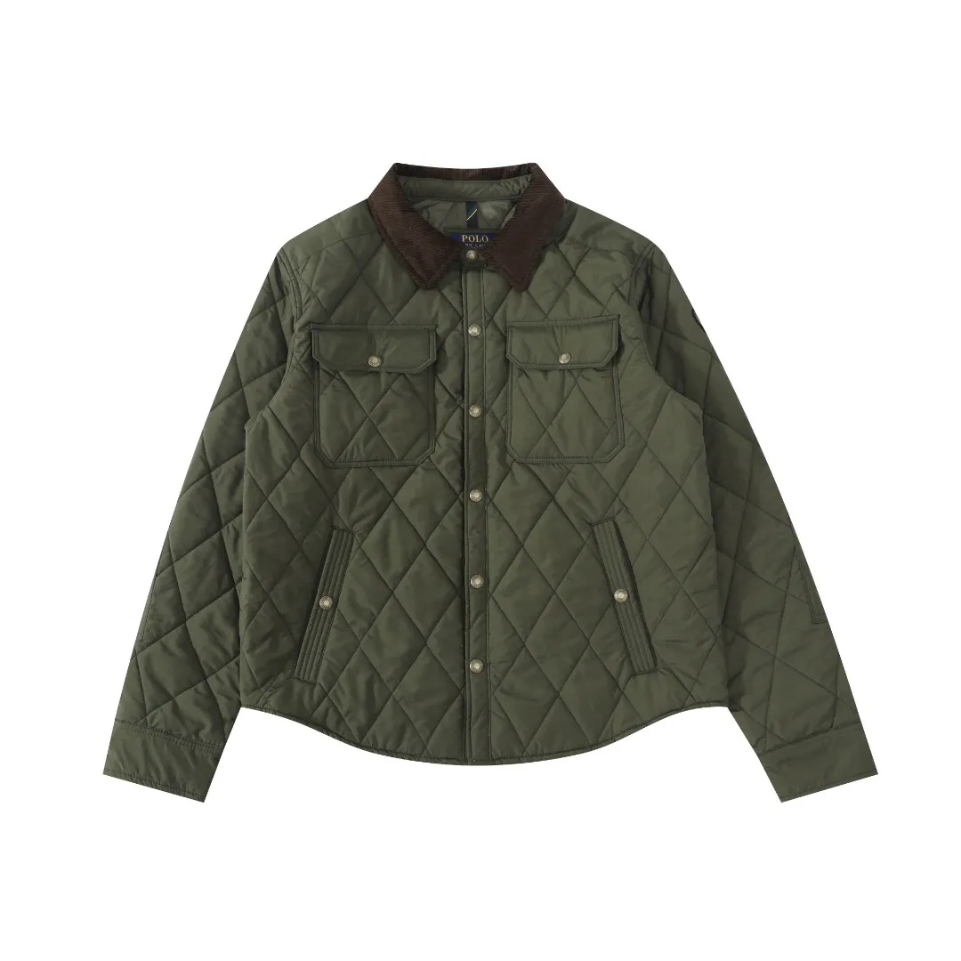 P370 #59 Ralph Lauren classic rhombus quilted cotton jacket for men and women. Inspired by retro workwear, it blends with contemporary British style. The imported machine-pressed rhombus quilting is accurately aligned, and the three-dimensional H-shaped tailoring is neat and slim. It is not bulky when layered in autumn and winter, and still maintains a light style.  Texture is reflected in the details: customized metal buckles, corduroy lapels, breathable eyelets under the arms, and slits on the hem, all replicating the brand's high-end genes. All excipients are standardized!  Five colors to choose from: black/khaki/brown/green/navy blue, easy to switch between commuting, leisure, and travel occasions. Function and appearance coexist: 37.5°C temperature control black technology, breathable and moisture-proof, anti-slip cotton patented fabric, temperature-locking, soft and waxy, durable and stylish. A retro warm-keeping item that can handle low temperatures calmly. The details are all made of craftsmanship, and the style has no limits. It has a classy look that will turn heads.  Color: Khaki Black Navy Green Brown Size: S M L